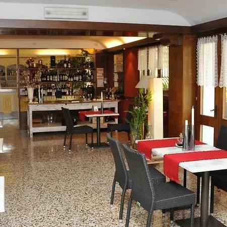 Hotel Belvedere Ai Colli 3*